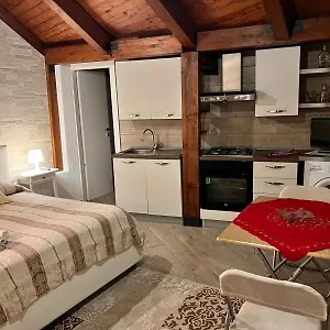 ***** La Casa Di Gio , Caltanissetta Italia